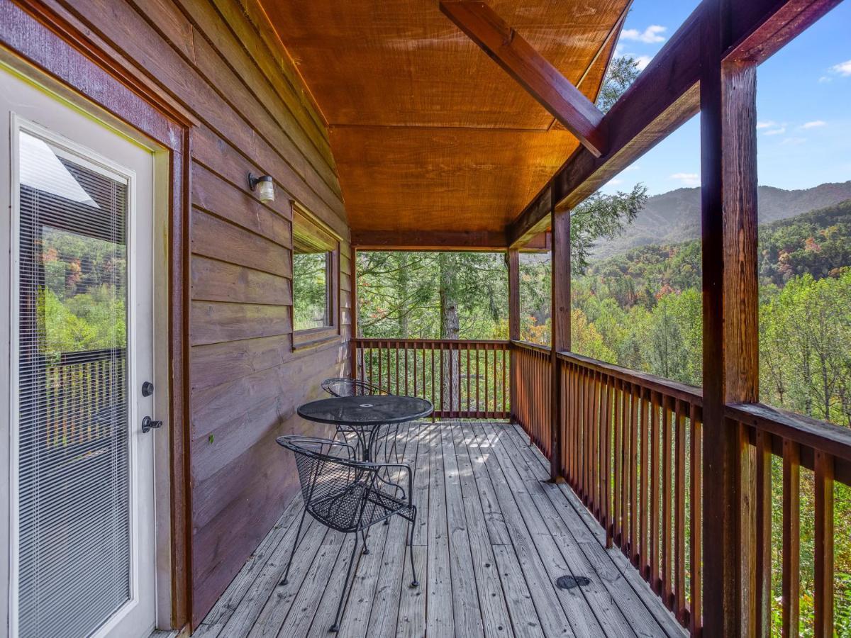 Naughty By Nature Gatlinburg Exterior foto